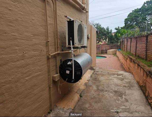 3 BEDROOM TOWNHOUSE FOR SALE IN WOODHAVEN